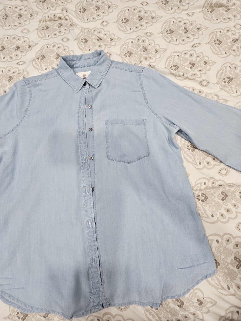 Light Blue Casual Button-Down Shirt